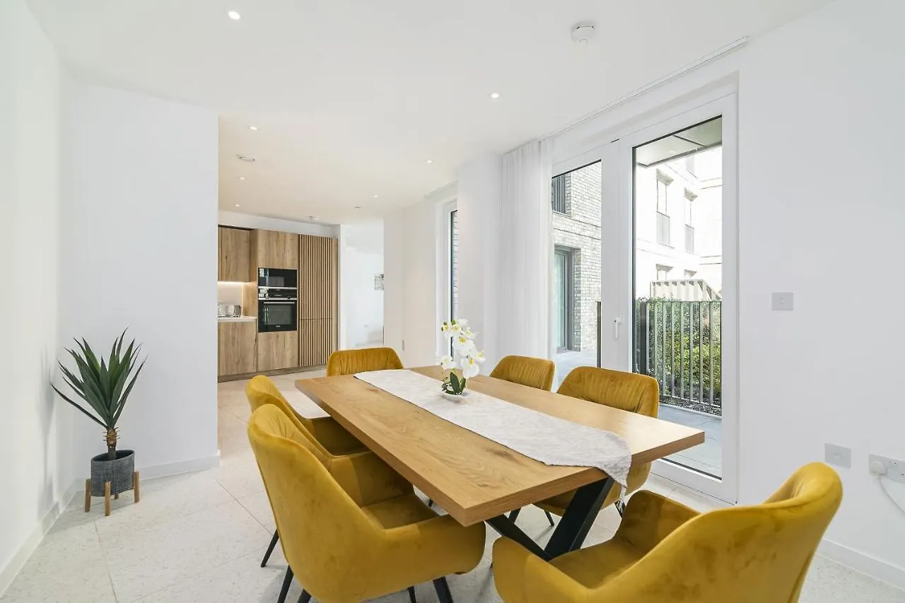 شقة Luxury Spacious Flat With Communal Gardens And Parking لندن