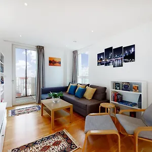  Apartment Lovely 2 Bedroom Flat With Balcony In Stratford United Kingdom