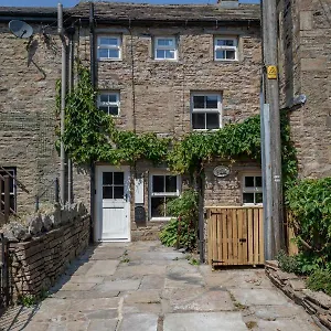  Holiday home Chapel With Log Burner United Kingdom