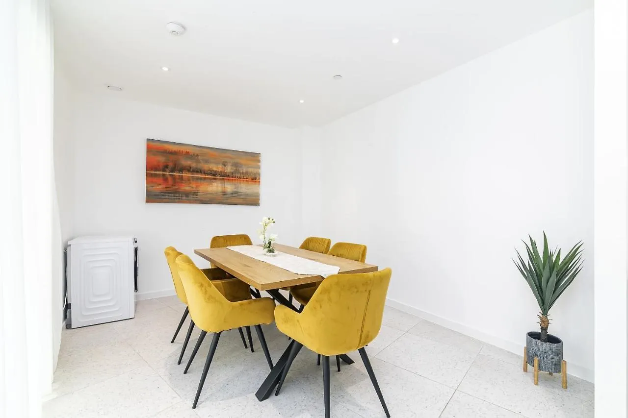 Luxury Spacious Flat With Communal Gardens And Parking Londen Verenigd Koninkrijk